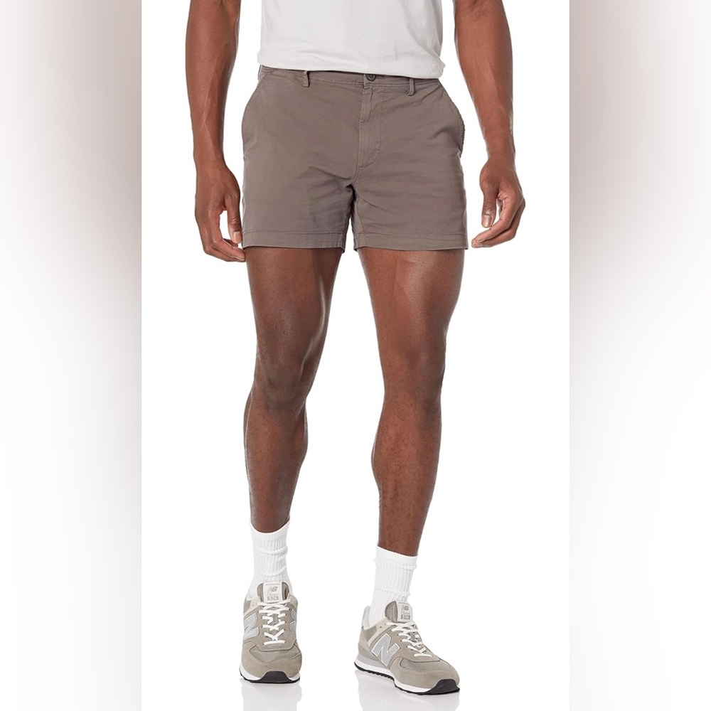 NWT Amazon Essentials Men's Slim-Fit 5" Flat-Front Chino Shorts Size 33